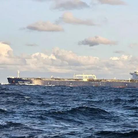 Estados Unidos autoriza llegada de buque petrolero ruso a Cuba