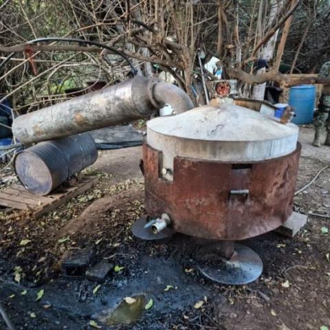 Laboratorio clandestino para metanfetamina en Culiacán