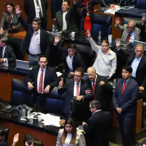 "Plan B light": aprueba el Senado reforma electoral de Sheinbaum, pero sin revocación de mandato