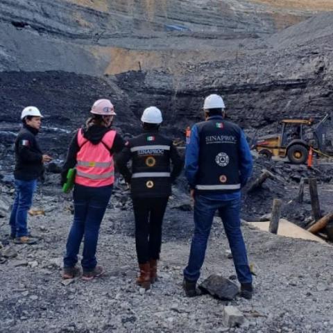 Derrumbe en mina de Sinaloa deja cuatro trabajadores atrapados