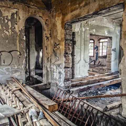 Para evitar picaderos, Jesús María ha cerrado decenas de viviendas abandonadas 