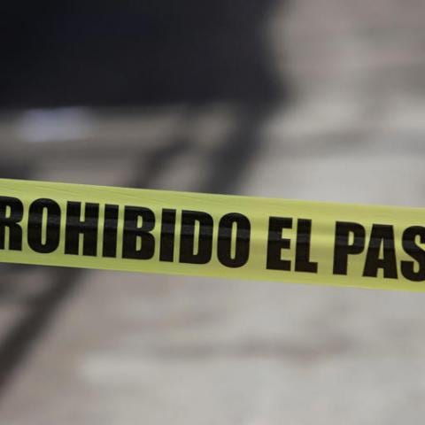 Hallan cadáveres de hombre y mujer debajo de puente peatonal en Irapuato, Guanajuato