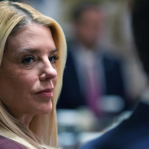 DoJ atribuye abatimiento de "El Mencho" a Pam Bondi BI NOTICIAS