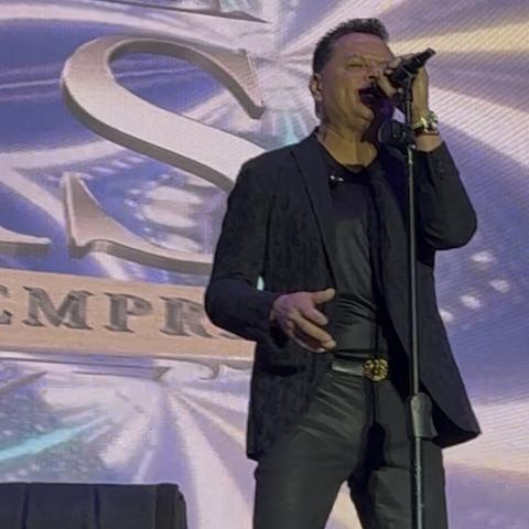 Noche de romanticismo en el Foro de las Estrellas con BXS Bryndis x Siempre