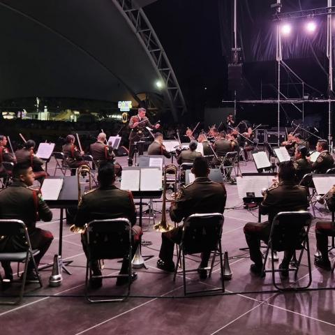 El Mariachi de la Guardia Nacional y la Sinfónica de la SEDENA amenizaron el Foro de las Estrellas 