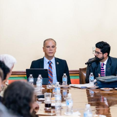 Reunión con notarios