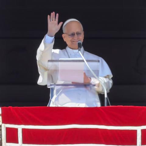 Papa León XIV responde a Donald Trump: "la Iglesia tiene la obligación de ir contra la guerra"