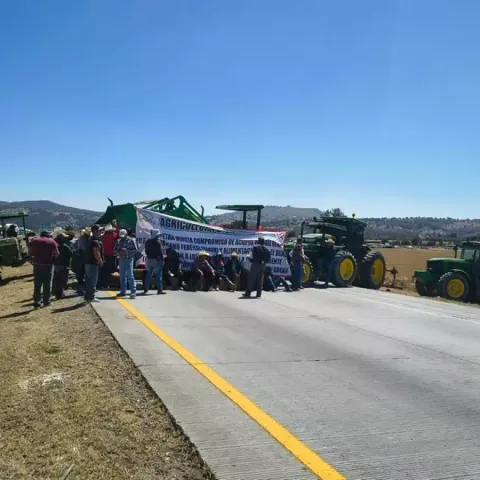 Transportistas y agricultores confirman bloqueo carretero este lunes