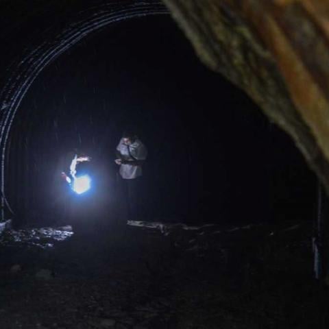 Rescatan con vida al trabajador atrapado en la mina de Santa Fe, Sinaloa