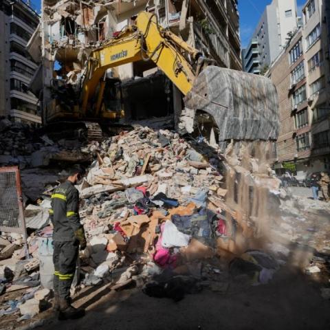 Bombardeos de Israel en Líbano "harán que negociaciones carezcan de sentido": advierte Irán