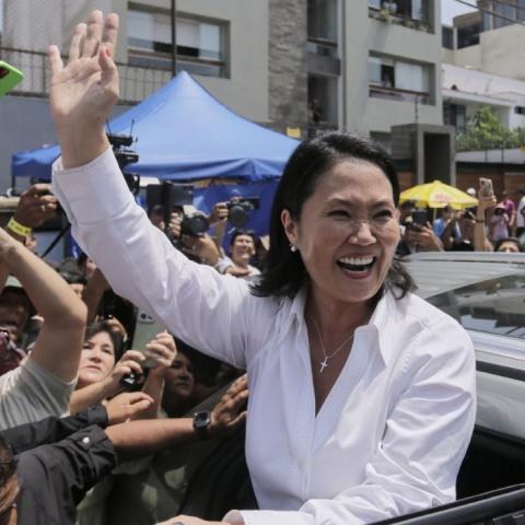 Vestigios de la dictadura: Keiko Fujimori se perfila para ganar la primera vuelta en Perú