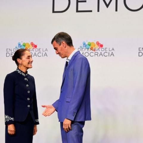 Sheinbaum se reúne con Pedro Sánchez, presidente de España, y toca el tema de la conquista