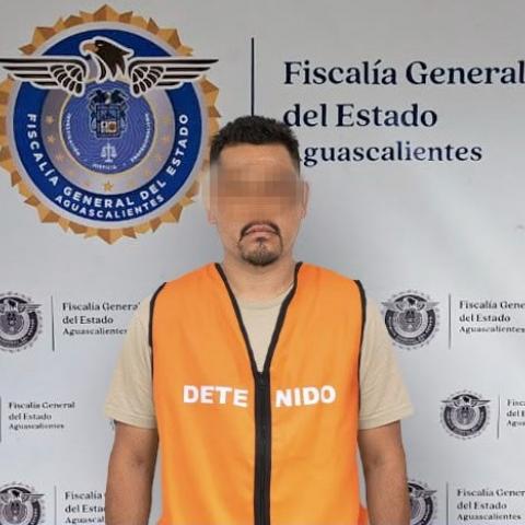 Aprovechó un descuido de la mamá para video grabar a la menor de edad, pero fue sorprendido y detenido