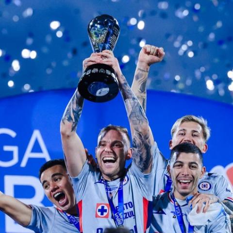 Pumas 1-2 Cruz Azul