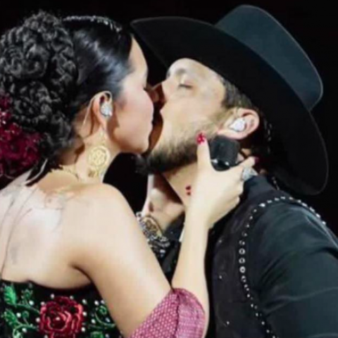 Christian Nodal conquista "La México" ante más de 40 mil fans