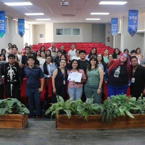 Estudiantes en la UTR