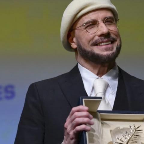 John Travolta recibe de forma sorpresiva la Palma de Oro honorífica en Cannes
