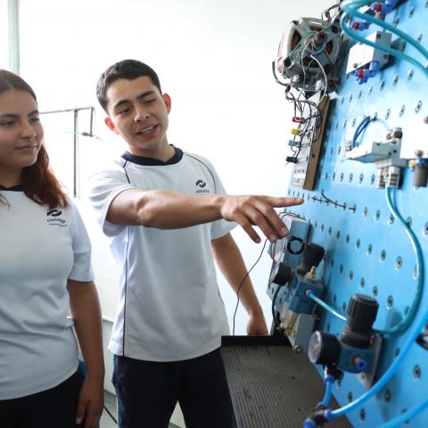 Jóvenes de bachillerato