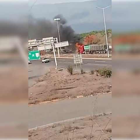 Narcobloqueos en Tecomán 