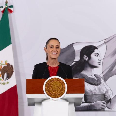 Sheinbaum palomea la iniciativa que busca anular elecciones en caso de intervencionismo extranjero
