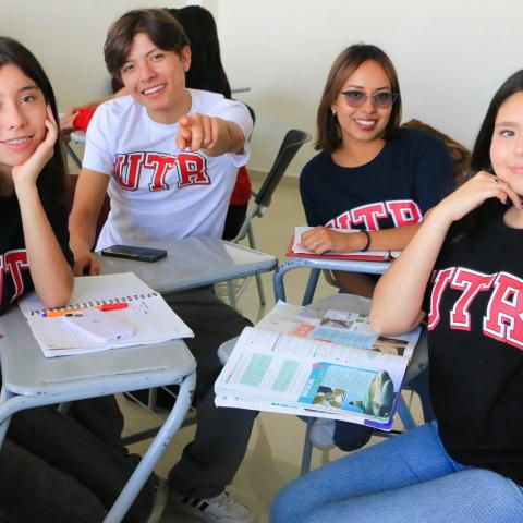 Universitarios 