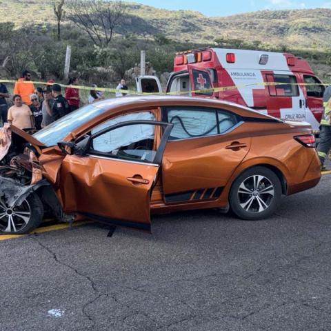 A pesar de que fue trasladado en helicóptero al Hospital Hidalgo, minutos después se informó su deceso