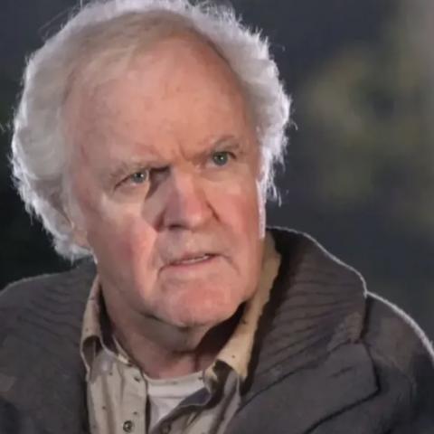 Muere apuñalado actor de "Jumanji" y "Top Gun: Maverick"; el sospechoso llamó al 911 