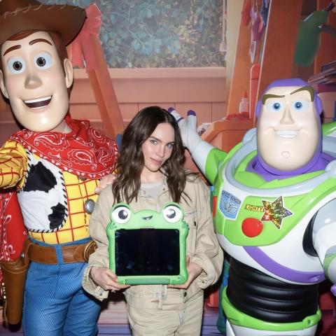 Belinda confirma su participación en 'Toy Story 5' con el personaje de Lilypad