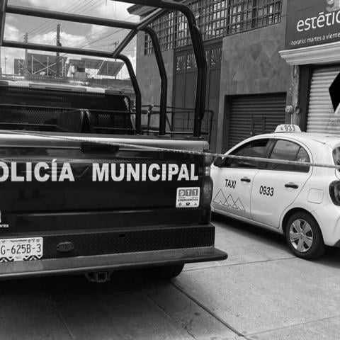 Comenzó a sentirse mal y alcanzó a estacionarse para no provocarle daño a alguna persona