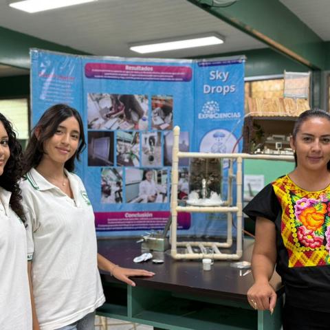 Alumnas de Aguascalientes crean prototipo para obtener agua a partir de la humedad del ambiente