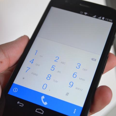 Llama C5i a registrar celulares con CURP para disminuir delitos; reconocen derecho de amparo