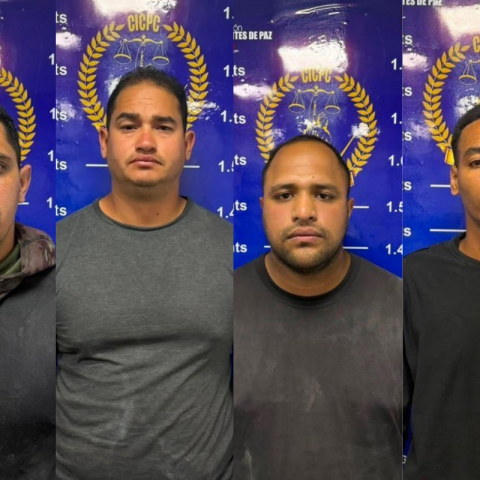 Fotografías verticales con fondo azul, oficiales de la detención de los cuatro policías venezolanos que robaron dinero de entre los escombros