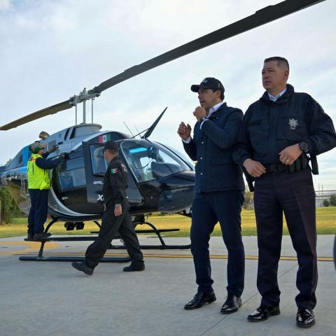 Encabeza Leo Montañez sobrevuelo en el Halcón 1 en recorrido de vigilancia