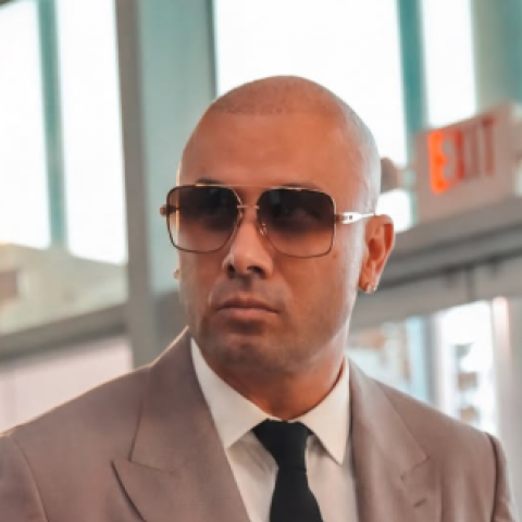 Wisin lleva el reguetón a las aulas con la creación de la "Universidad del Perreo"
