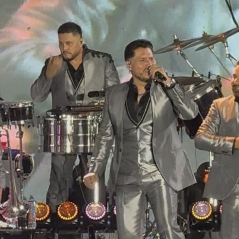 Banda MS celebra a los servidores públicos de Aguascalientes con concierto lleno de éxitos