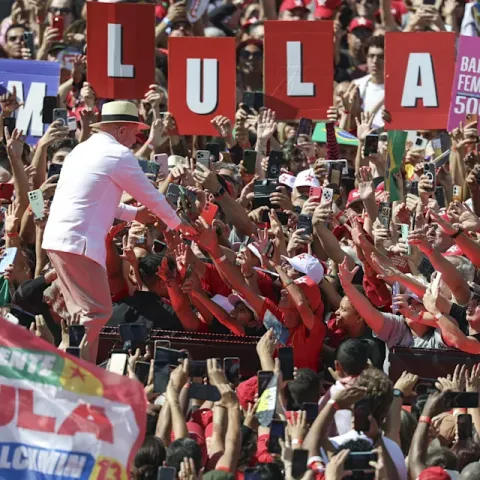 Lula comienza con su campaña de reelección en Brasil 