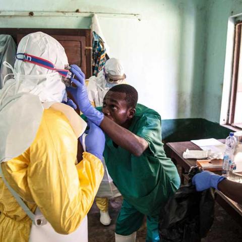 Congo recibe 16 mil vacunas contra el ébola; brote suma 5 mil 375 casos y 2 mil 557 muertos