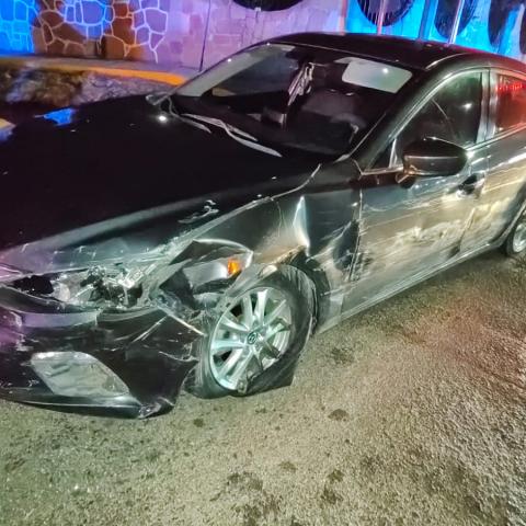 Los dos conductores resultaron heridos pero fueron atendidos en el lugar de los hechos
