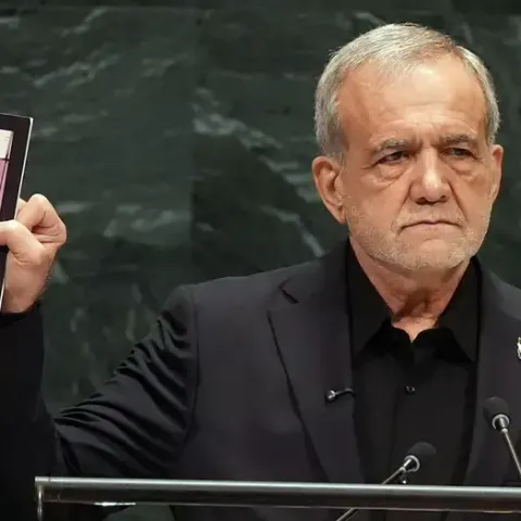 Presidente de Irán acusa a Estados Unidos de "terrorismo" ante la ONU