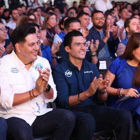 Vicente Fox pide alianza opositora contra Morena en Encuentro Nacional Juvenil del PAN