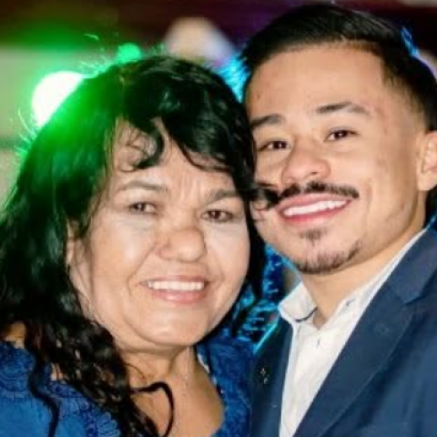 Naim Darrechi es señalado por presunto acoso a la mamá de Abelito; el influencer reacciona y ofrece disculpas