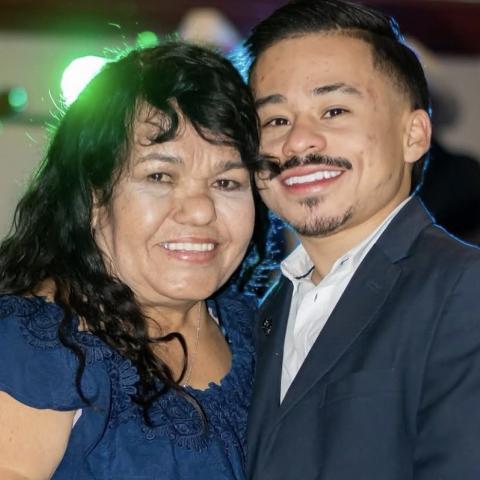 Mamá de Abelito anuncia acciones legales contra Naim Darrechi por acoso durante fiesta de su hijo 