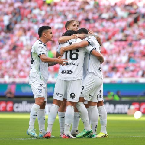 QUERÉTARO FC VS CHIVAS