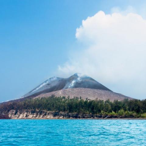 Volcán Anak Krakatoa