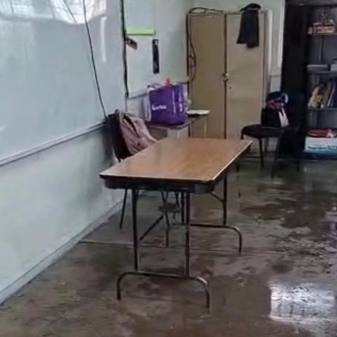 Ciclo escolar arrancó con afectaciones en nueve planteles por lluvias; niegan suspensión de actividades