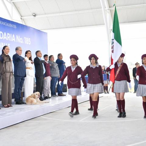Inaugura Tere Jiménez nueva telesecundaria al oriente de la ciudad, en Vistas del Valle