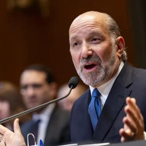 Secretario de Comercio de EU dialogará con Sheinbaum por Zoom; no llegó a CDMX por clima