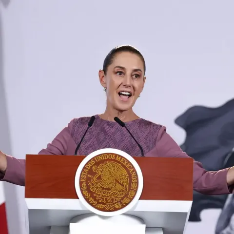 "Fue muy emotivo lo que dijo": Sheinbaum agradece dedicatoria de AMLO en su nuevo libro