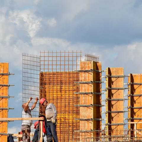 Exhorta Colegio de Arquitectos a redirigir construcción de vivienda en zona conurbada 