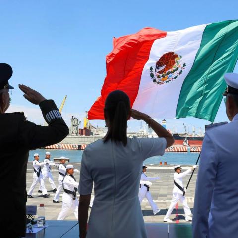 “Fuerzas Armadas nunca recibirán una orden para reprimir”, dice Sheinbaum